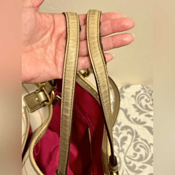 Gorgeous Coach Cream & Multicolor Tote WITH Matching Wallet - Picture 6 of 10